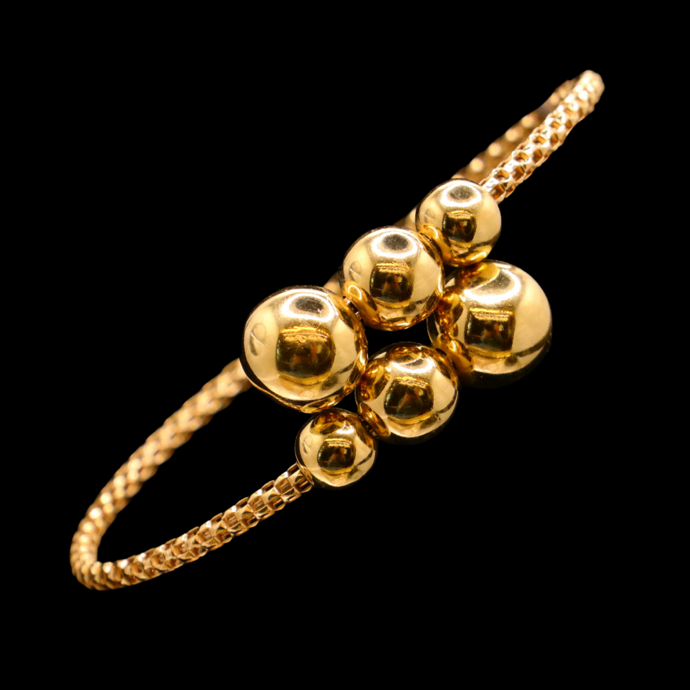 18k Gold Bangle Bracelet